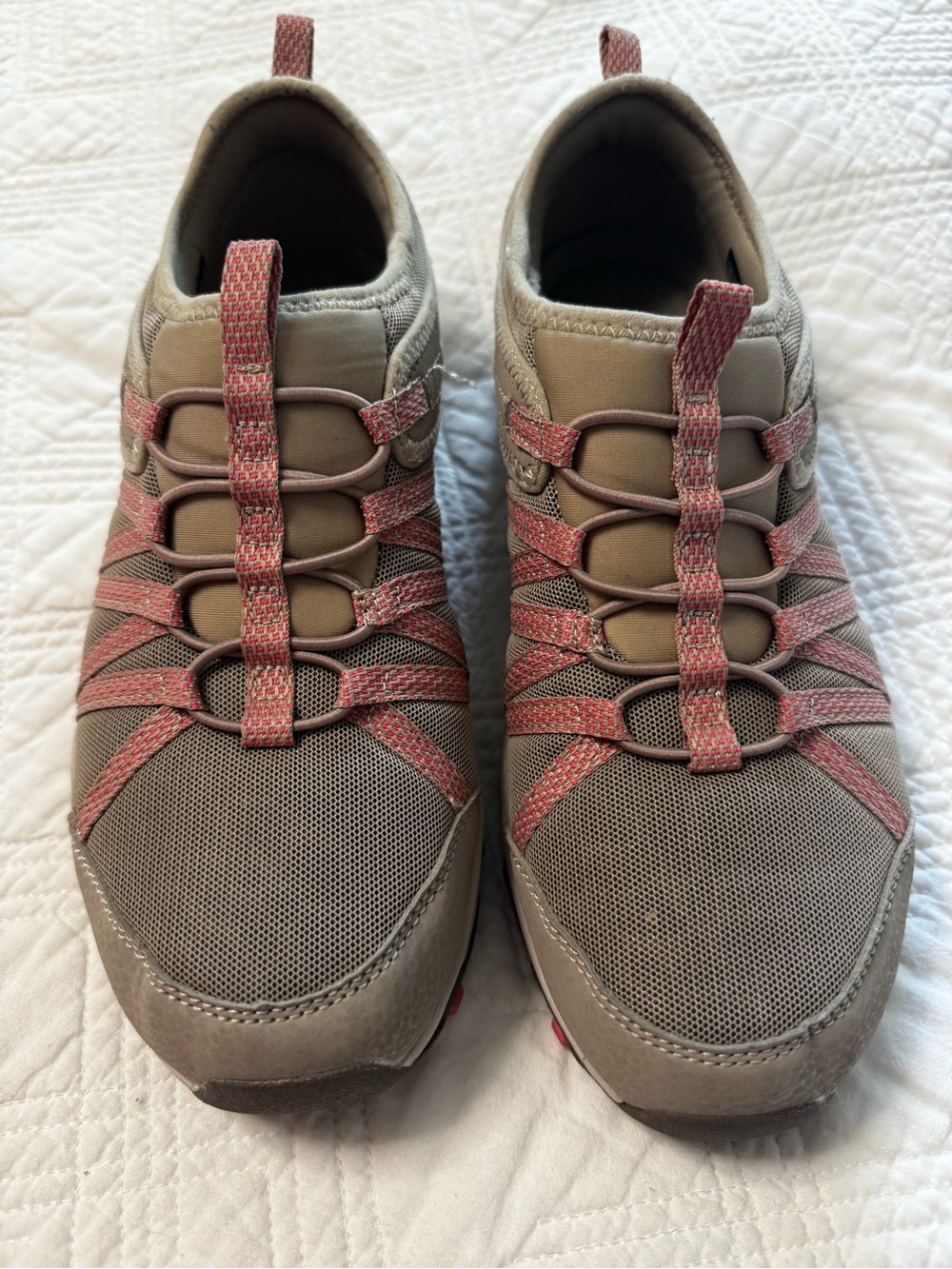 Skechers Women’s Seager Hiker Slip on Shoes Taupe w/ Coral Pink Accents Size 8.5